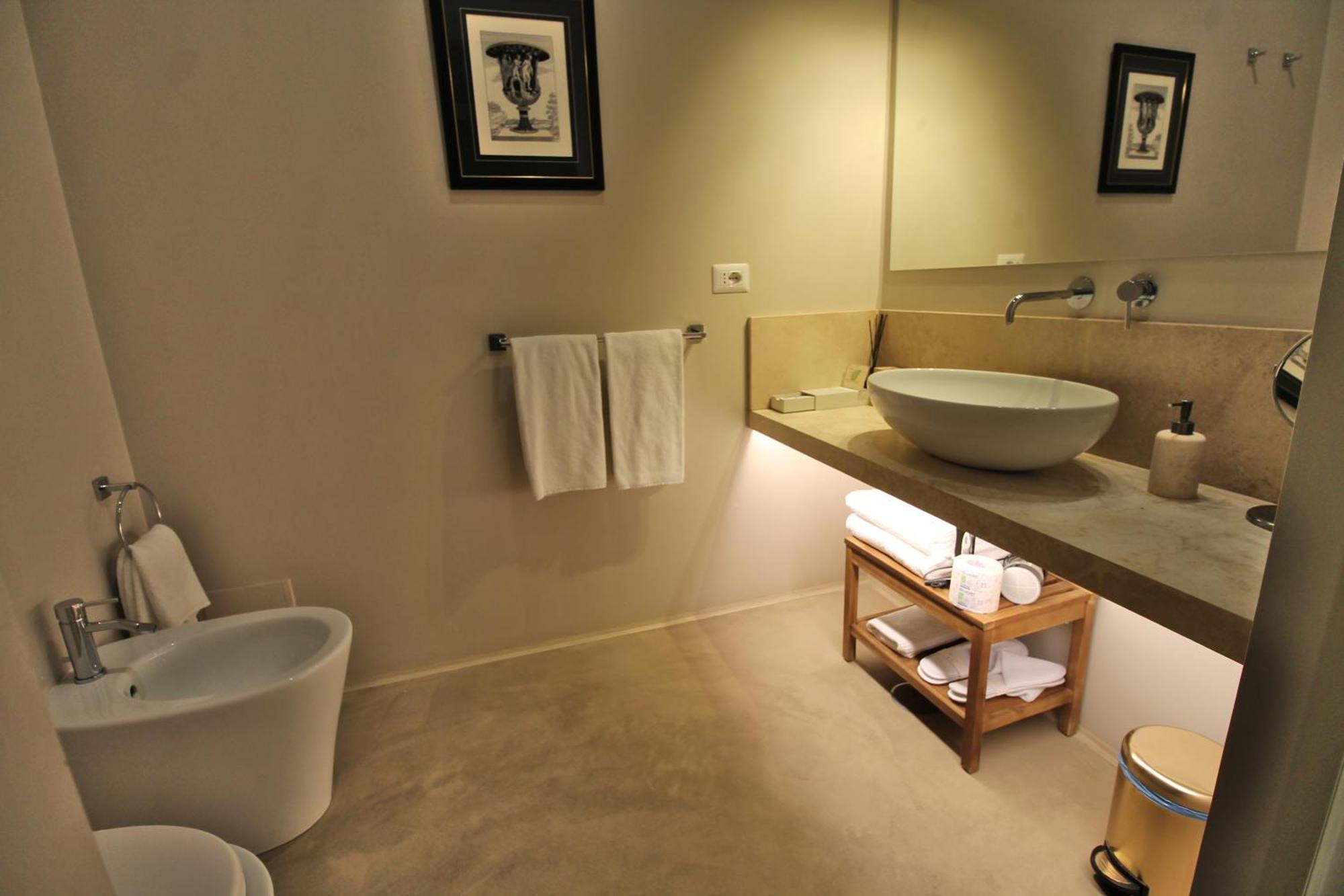 โดมุส 21 ลักชัวรี สวีท Hotel โรม ภายนอก รูปภาพ